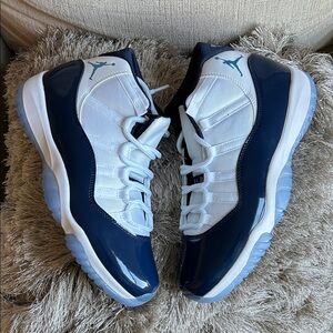 AIR JORDAN Retro 11 WIN LIKE '82
University Blue Navy (Men's) Sneakers
